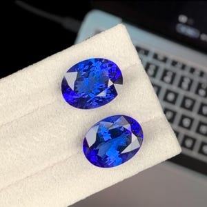 Natural Tanzanite Gemstone: Loose Oval AAA+ Gem