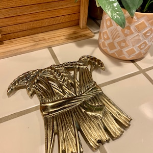 Vintage 1981 Rubel Wheat Brass Trivet, Made in Taiwan