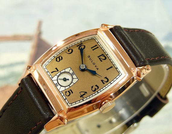1940's Vintage BULOVA, Stunning SALMON Dial, Serviced & Warranty