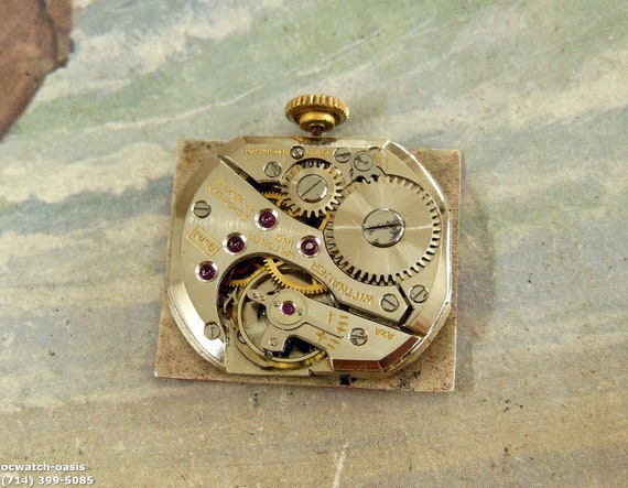1950's Vintage Wittnauer, Stunning Red & Silver D… - image 9