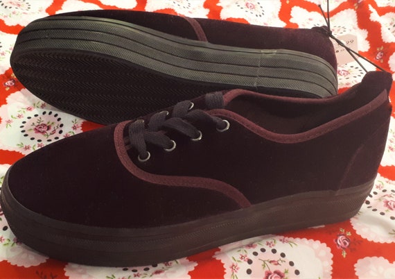 maroon colored vans