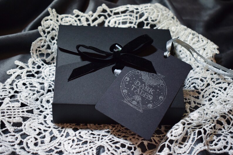Graveyard Home Decor Gift Set: 2 Gothic Scented Wax Sachets Skull Freshener Cemetery Birthday Wedding Wax Tablet Christmas