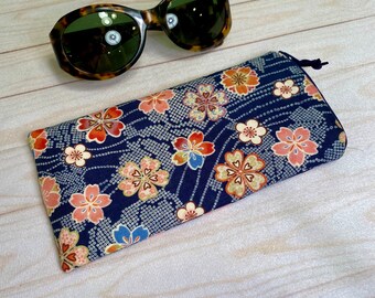 Cute Cartoon Painting Sea Creature Zipper Eyeglass Case For Kids Colored Glasses Case Light Portable Neoprene Zipper Soft Case Zip Glasses Case Cute Cartoon Painting Sea Creature Zipper Eyeglass Case For Kids Colored Glasses Case Light Portable Neoprene Zipper Soft Case Zip Glasses Case