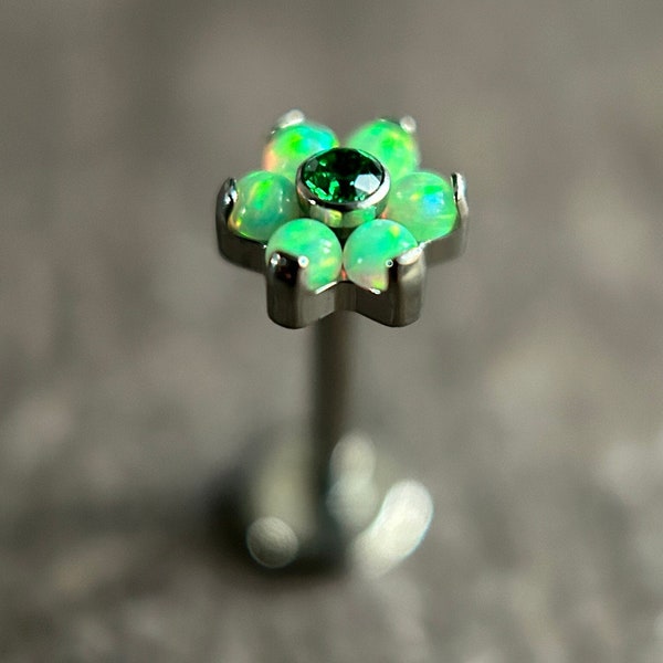 Green Opal Flower Stud Internally thread Tragus Helix Conch Philtrum Labret Titanium Hypoallergenic 16g