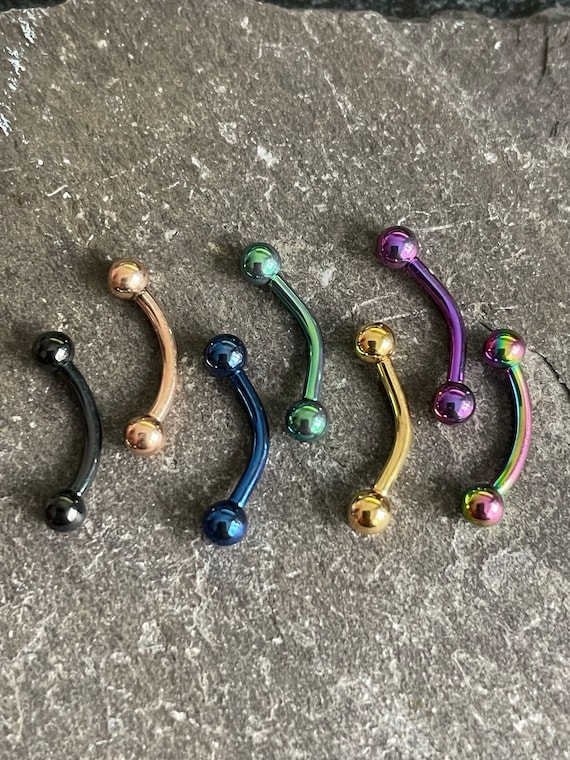 Implant Grade Titanium Internally Threaded Blue PVD Labret Implant Grade Titanium Internally Threaded Blue PVD Labret