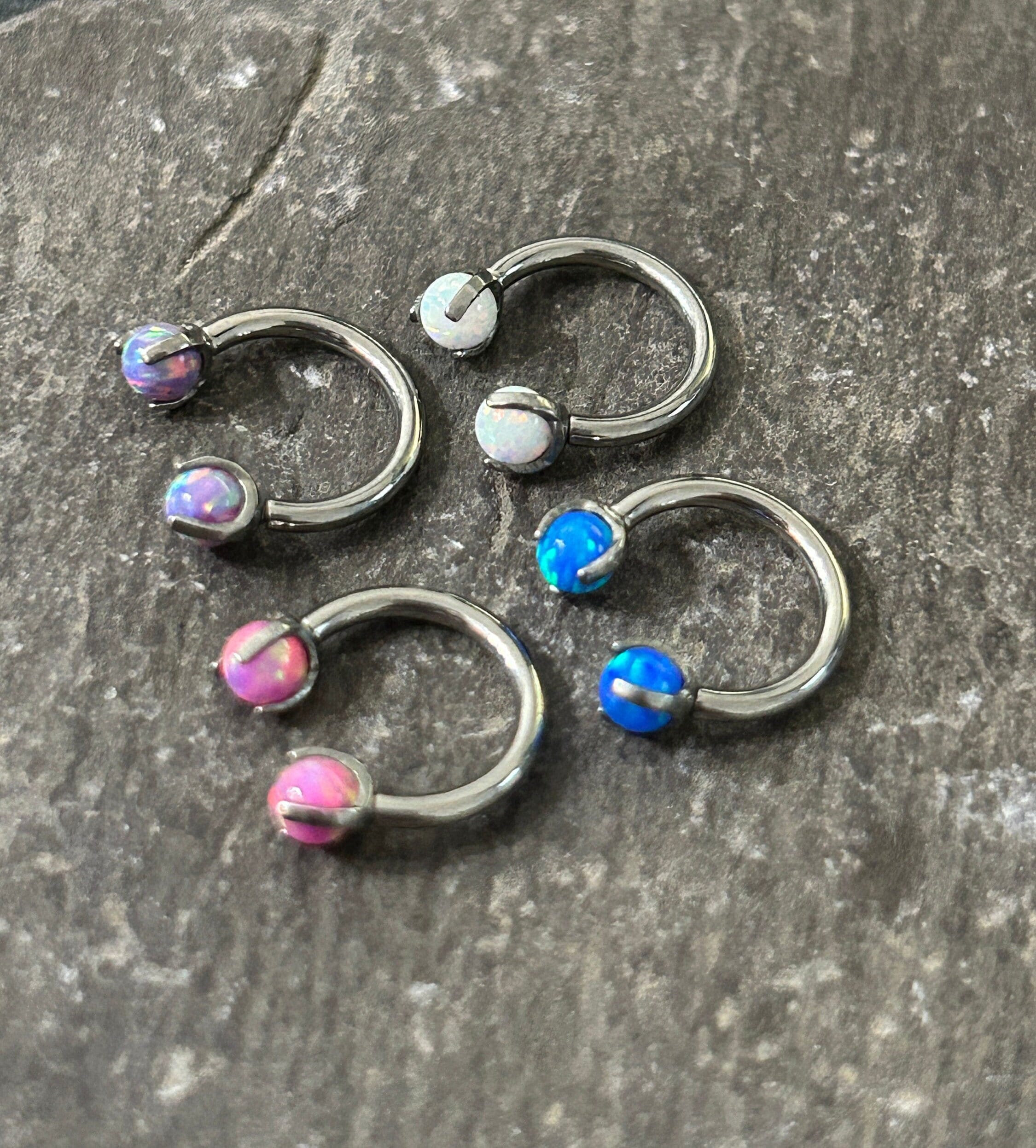 Simulated Opal Horseshoe Barbell Implant grade Titanium Internally Threaded Claw Set Balls Lip Eyebrow Tragus Cartilage Conch 16g