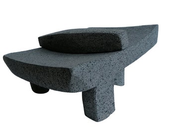 15 inch Mexican volcanic stone handmade metate. Metate 40 cm long. Heavy Metate.