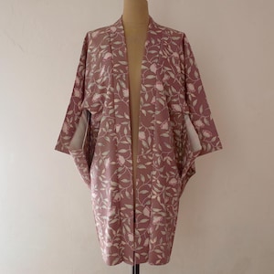 Veste Kimono en soie japonaise, Veste Kimono pièce unique cousue main, Veste Kimono femme, Antiquité japonaise, veste haori