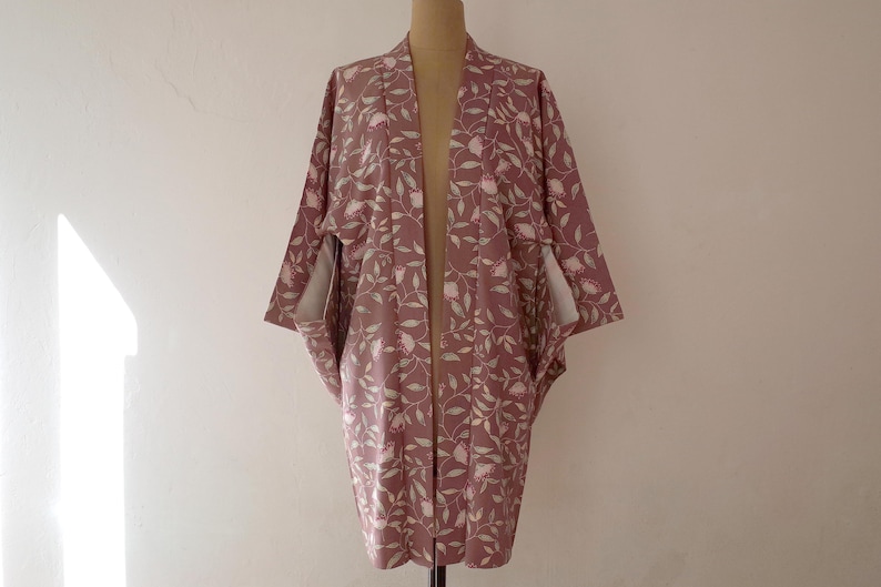Veste Kimono en soie japonaise, Veste Kimono pièce unique cousue main, Veste Kimono femme, Antiquité japonaise, veste haori image 1