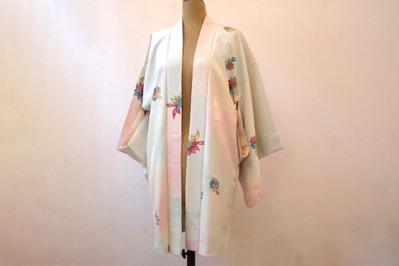 Veste Kimono en soie japonaise, Veste Kimono pièce unique cousue main, Veste Kimono femme, haori, Antiquité japonaise, veste haori