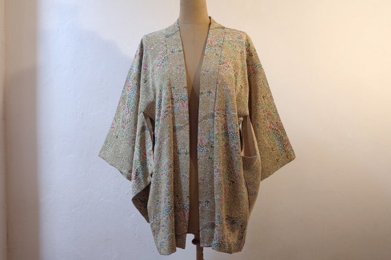 Veste Kimono en soie japonaise florale, Veste Kimono pièce unique cousue main, Veste Kimono femme, Antiquité japonaise, veste Haori vintage,