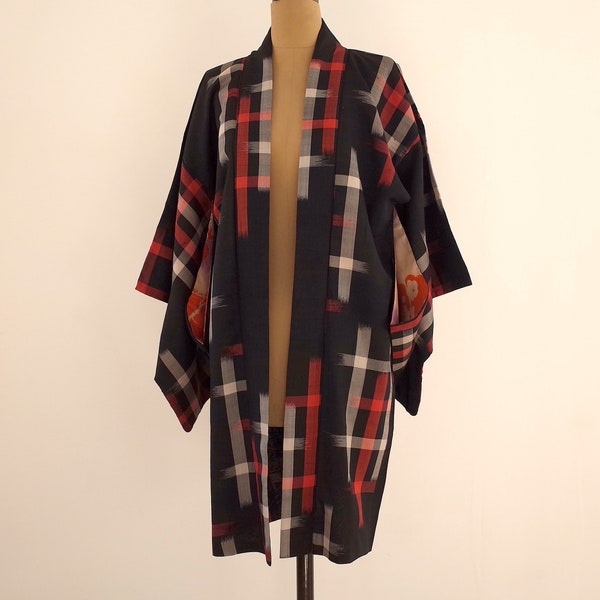 Jacket Kimono haori femme pièce unique en soie du Japon, Veste Kimono cousue main, Antiquité japonaise, art Japon