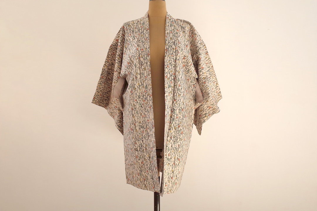 Kimono Sur Mesure En Lin Brodé – Taille Unique – Haut D’été Léger Et Fluide – Neuf Avec étiquettes