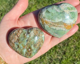 1 Chrysoprase Heart, chalcedony, geology, minerals, natural crystals, meditation, paper weight, Valentines gift, chakra stone, rock garden