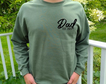 DAD Sweatshirt,  Daddy Crewneck Sweater, Dad sweater, Shirts for Dad, Sweater, Father's Day Gift