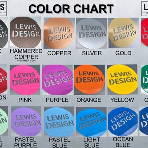 K&ouml;nnte beinhalten: Farbkarte mit 18 verschiedenen Metallfarben, wobei der Text "LEWIS DESIGN" in Wei&szlig; auf jedem Farbmuster steht. Die Farben umfassen Schwarz, geh&auml;mmertes Kupfer, Kupfer, Silber, Gold, Rot, Rotbraun, Rosa, Lila, Orange, Gelb, Gr&uuml;n, Pastellgr&uuml;n, Pastelllila, Pastellblau, Hellblau, Ozeanblau und Marineblau.