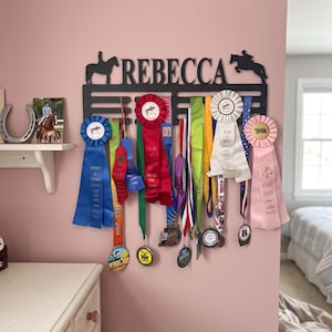 Horse Custom Name Medal Hanger Monogram - 12 Rungs for medals & Ribbons, Medal Display, Sports Medals, Kids Room Sports Decor, Horse Show