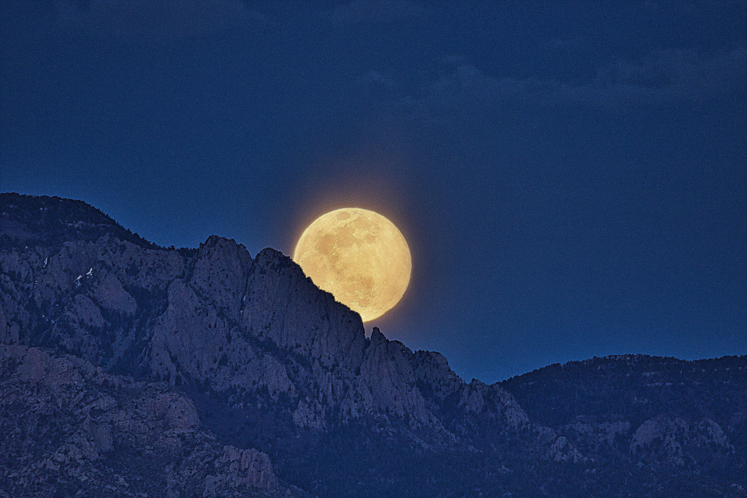 Pass Over Rising Sun, Setting Moon 各1枚 Watching the Moonrise Might Be Better Than Seeing Any Sunrise