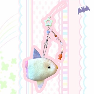 Kawaii Fish Plush Keychain – Pastel Phone Strap with Beads & Charms – Japanese Plushie Accessory