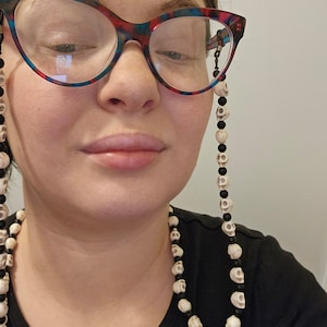 Beaded Skull glasses Chain