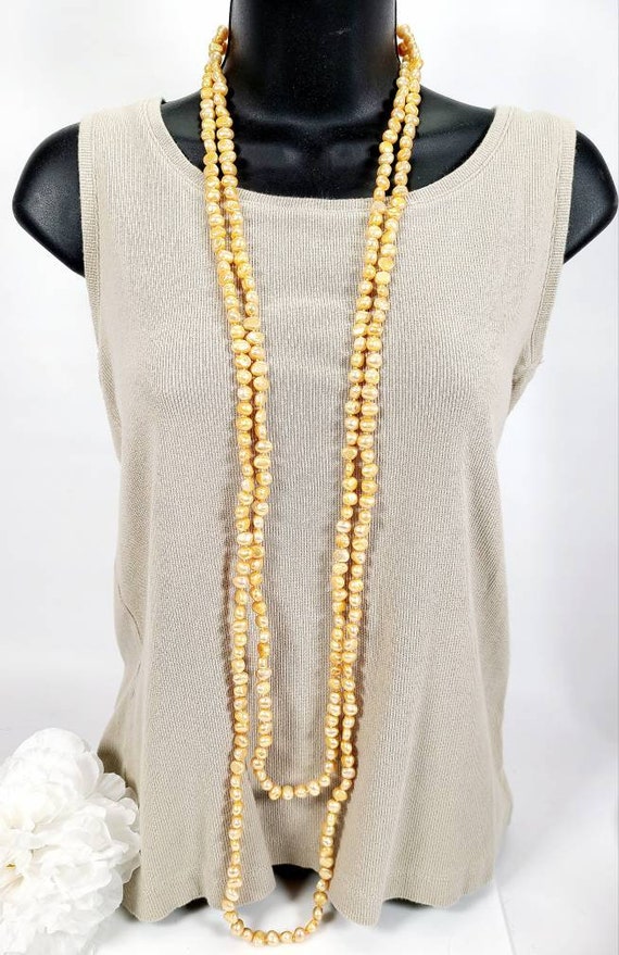 Genuine Freshwater Cultured Pearls Necklace in Tan