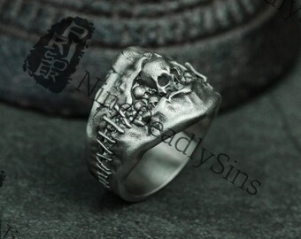 Stitched skull 925 silver ring, Hell's Gate ring, cracked gothic skull ring dark gift