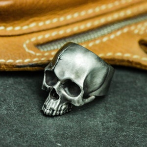 Broken Skull 925 Silver Ring, Gothic Skull, Cracked Jawless Skull, Silver Handmade Ring Gift