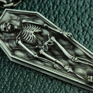 Skeleton in Coffin 925 Silver Pendant Necklace - Church Coffin Dead Corpse Silver Pendant - Death's Skeleton Undead Gift Silver Necklace