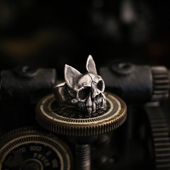 Buy Wild Cat Fang Skull 925 Silver Ring Cracked Animal Skull