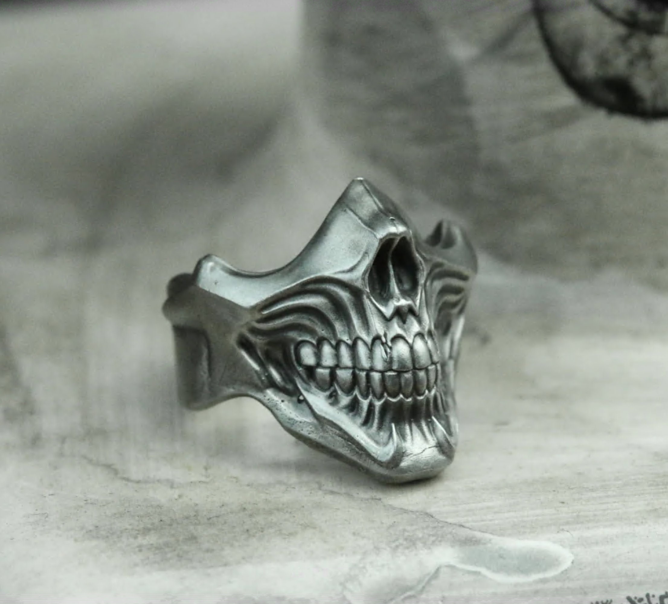 Totenkopf Kinn Maske 925 Silber Ring Gothic Cannibal Skull Silber Ring  Totenmaske Horror Finger Zähne Ring