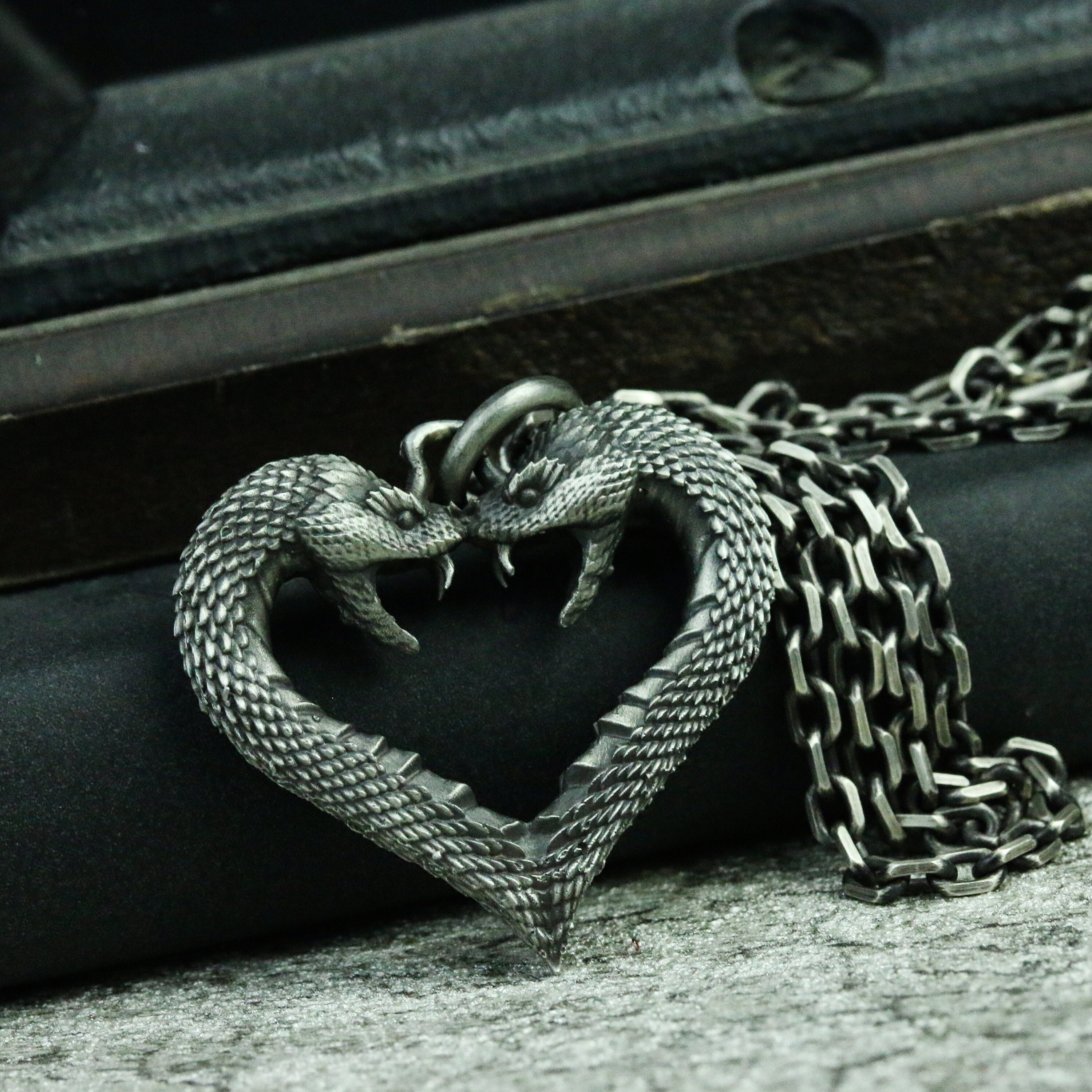 Shop Louis Vuitton Street Style Chain Silver Logo Necklaces & Chokers  (M63640) by 碧aoi