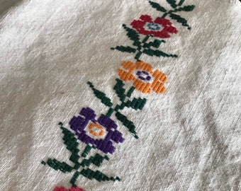 Vintage Provence Linen Tea Towel