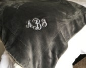 Monogrammed Personalized Plush Throw Blanket for Christmas Gifts for Mom Sister Wife Friend Wedding Shower Gift Embroidered Christmas Throw