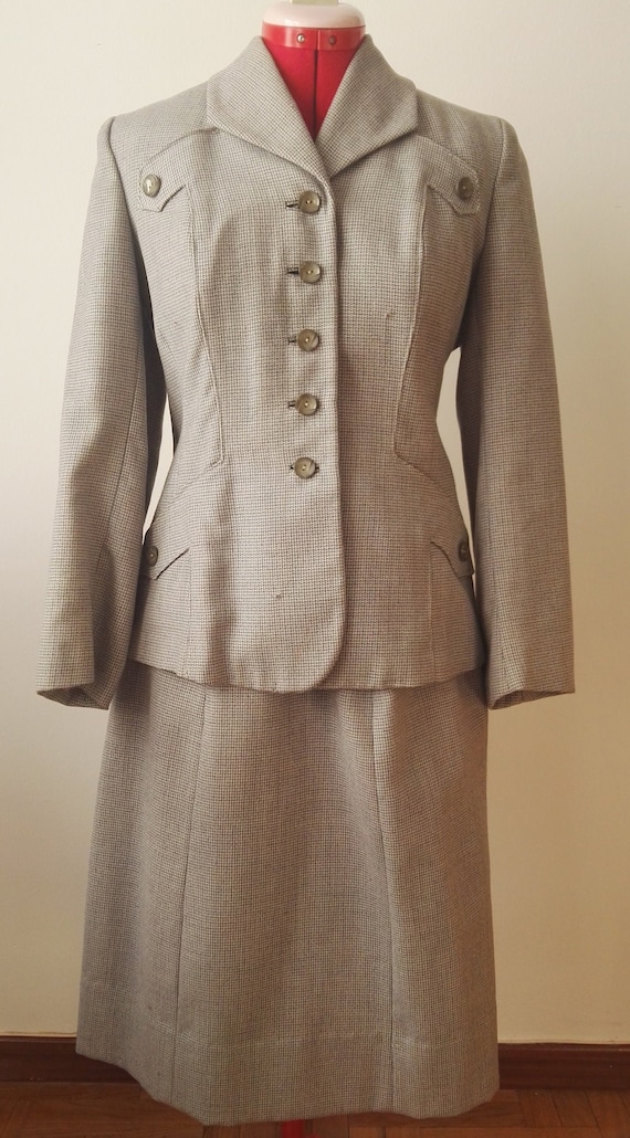 1940s suit set sharp amazing details quality wool