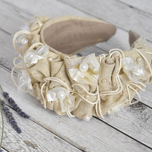 Opaska na głowę w stylu boho z lnu, zdobiona satyną, sztucznymi perłami i ozdobnym sznurkiem bawełnianym, opaska boho, Prezent dla niej, Prezent urodzinowy