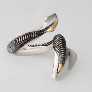 Futuristic Open Ring • Wearable Contemporary Art Jewelry • Wrap Finger Ring • Silver Modern Ring • Abstract Ring for Women Cosplay Jewelry