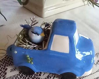 Figura de camioneta Bluebird: decoración vintage para viajes por carretera