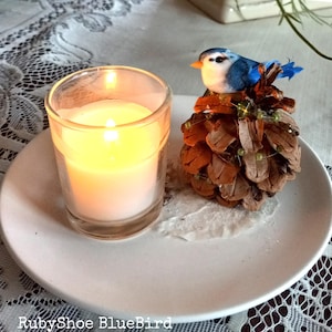 Votivschale mit gedrechseltem Vogel. Drossel des Glücks. Blaue Vögel. BlueBird Geschenke. Freundschaft Geschenke. Süße Momente. Einzelstück.