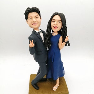 Personalizado novia y novio Bobblehead pastel topper hecho a mano pareja romántica pastel topper boda bobble cabeza personalizado pastel de boda topper