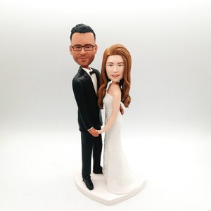 Personalised Wedding Cake Topper Modern Bride And Groom Cake Topper Custom Wedding Bobblehead Cake Topper Wedding Bobbleheads Custom