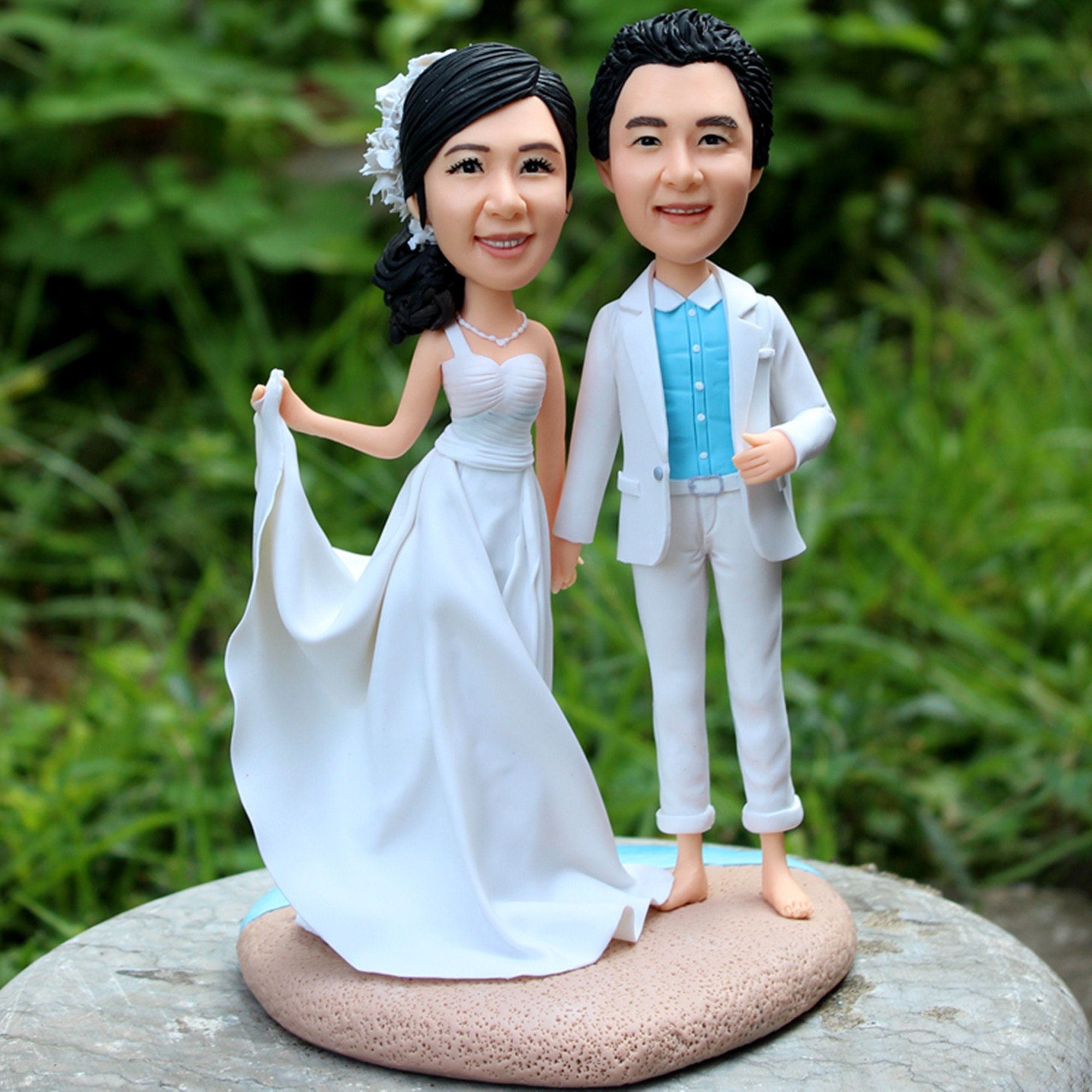 Custom Wedding Cake Topper: Personalized Bride and Groom Bobbleheads