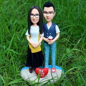 Custom Wedding Cake Toppers For Couples, Custom Happy Couple Bobbleheads, Bride And Groom Wedding Gifts, Bride And Groom Statuette Custom