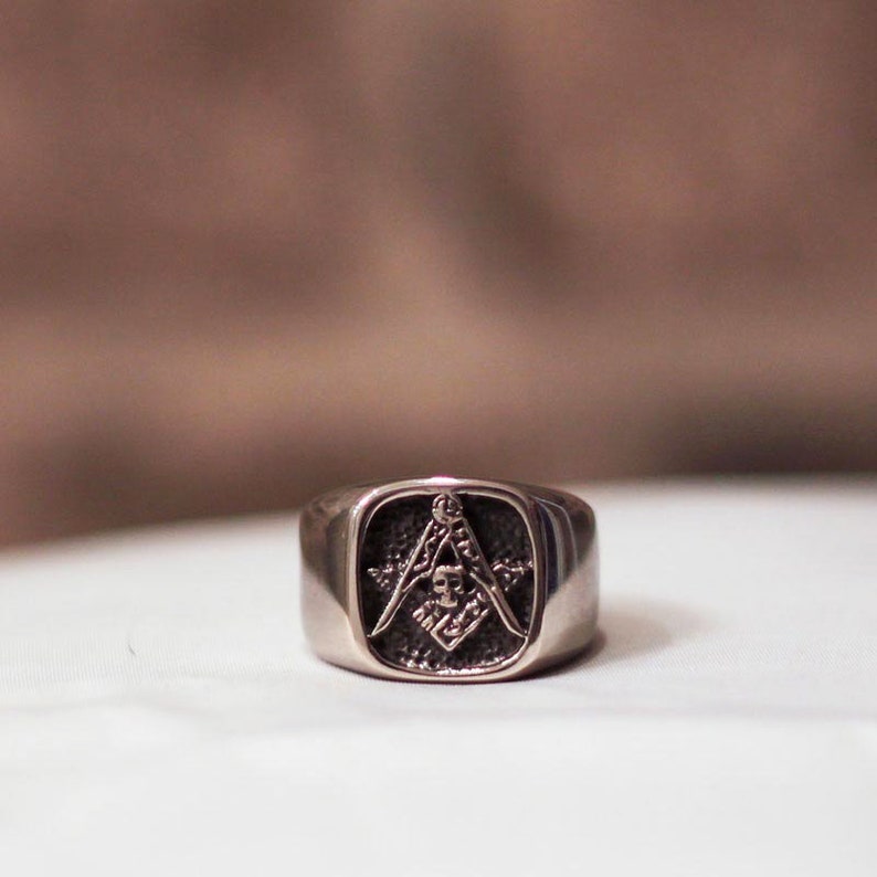 masonic rings skull rings Yellow Gold Silver White Gold Square and Compass Masonic ring Memento Mori Any Sizes memento mori