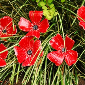 Poppy, (1 pc), California Poppy, Red poppy, porcelain poppy, Porcelain flowers, Poppy flowers, Garden art, Ceramic flowers, Garden Stake