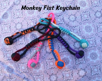 Handmade Paracord Monkey Fist Keychain: Durable Knot Design