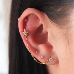Flower chain earring