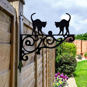 Two Cats Playing Ornamental Hanging Bracket - Contemporary Hanging Basket Bracket Wall Mounted Decorative Garden Hanging Basket Black