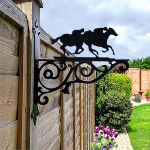 Horse Racing Ornamental Hanging Bracket - Contemporary Hanging Basket Bracket Wall Mounted Decorative Garden Hanging Basket Black