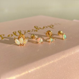 14k Solid Gold Labret Piercings, Opal Labret Piercing, Solid Gold Earrings, Opal Dainty Labret, Opal Helix Piercing, Hypoallergenic
