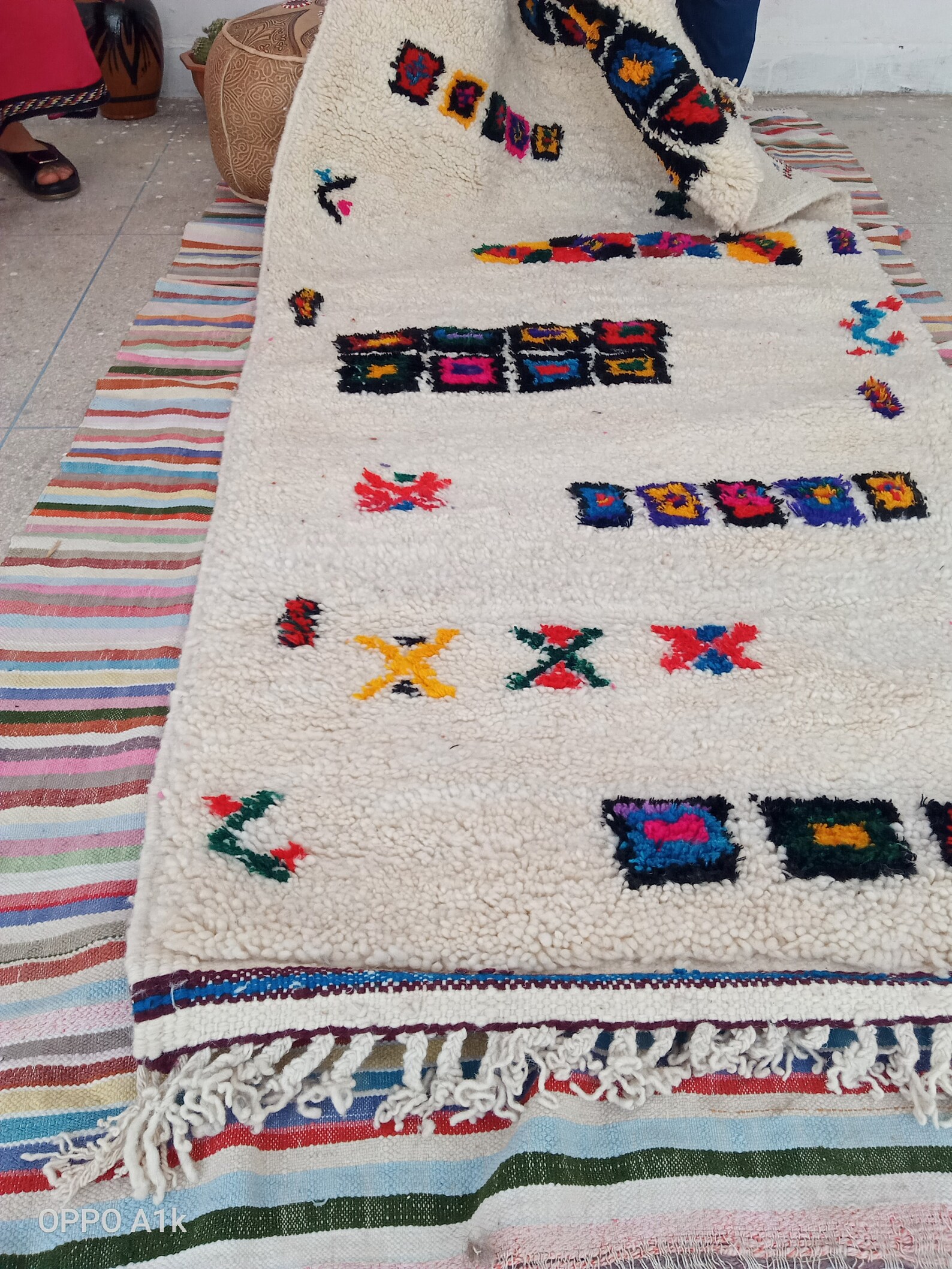 Boujaad Läufer Teppich weiße bunte Teppich marokkanische ...